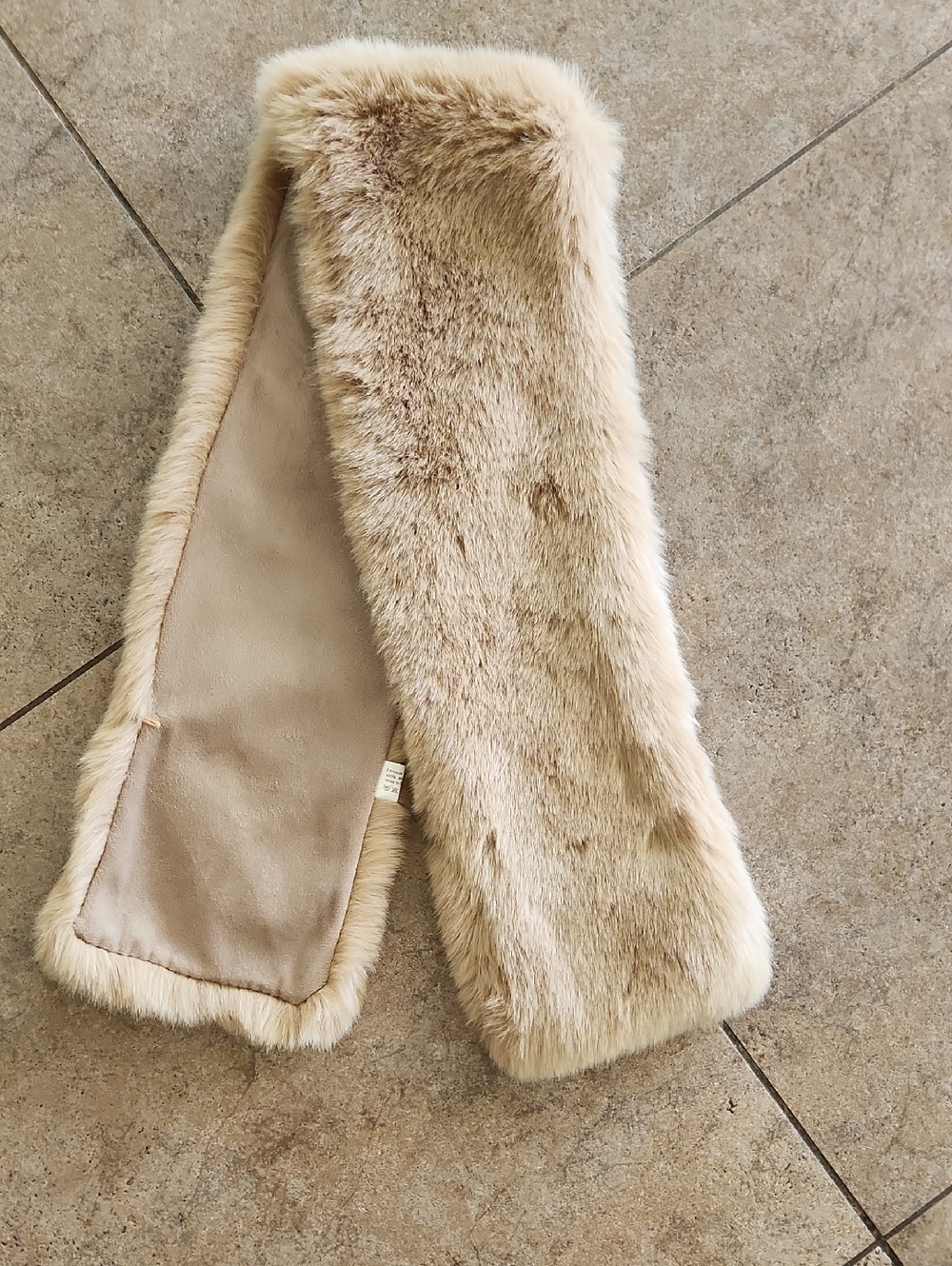 Beige Faux Fur Scarf - Soft Plush Winter Accessory